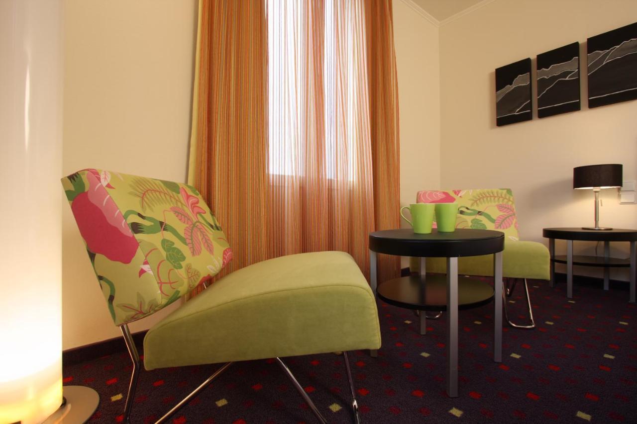 Seehotel Gotthard Weggis Exterior photo